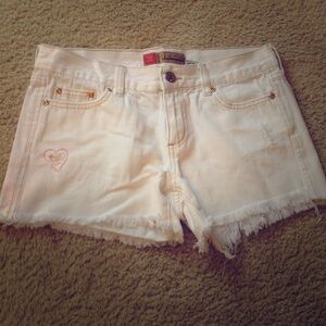 White jean shorts size 4